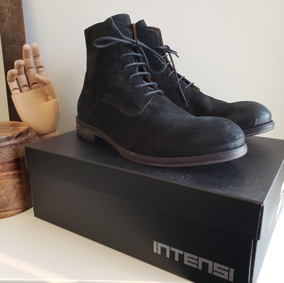 BNWT INTENSI black suede boots made in Italy - Picture 11 of 13